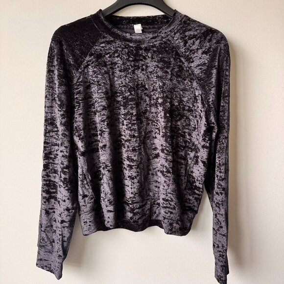 NWOT Rare Lululemon Warm Down Crew Crushed Velvet Long Sleeve Top Black - Picture 1 of 8